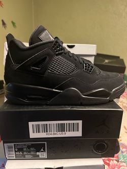 Jordan 4 size 9 men( New)