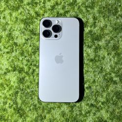 iPhone 16 Pro Max | 256GB | Natural Titanium | Factory Unlocked
