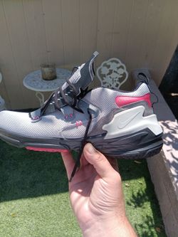 Nike theioth zoom!