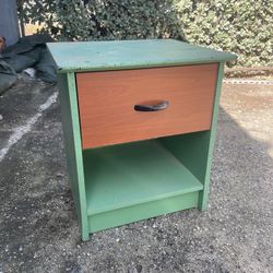 Kid’s End table / night stand