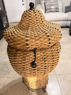 Large Woven Decorative Storage Basket / Hamper with Lid
