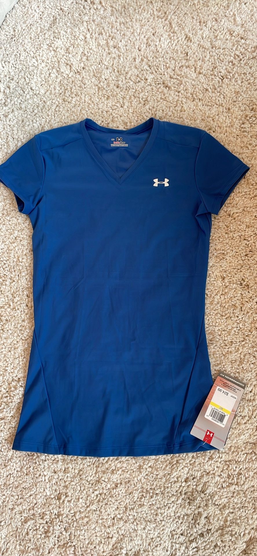New under armour shirt short sleeve blue small women heat gear v neck