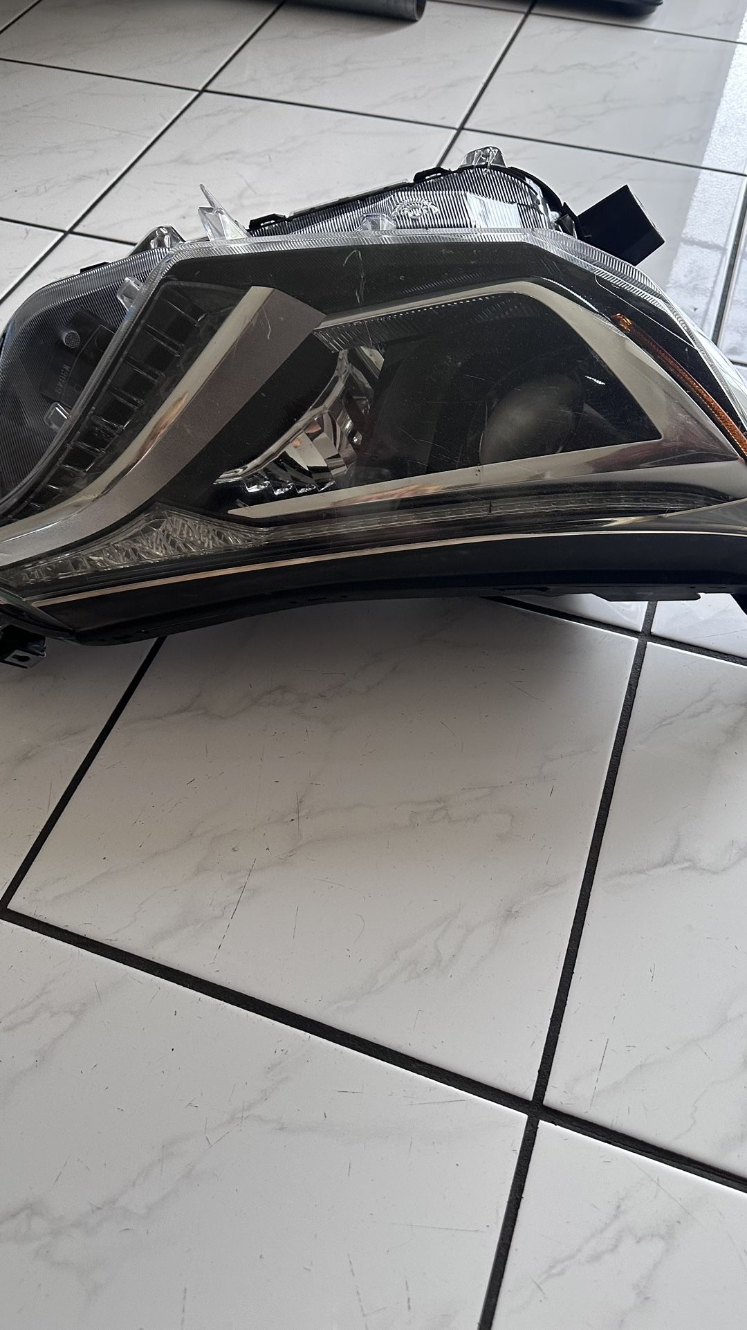 Headlights RAV4 2018