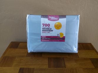 Better Homes & Gardens Queen Sheet Set (Picture Looks Blue But Are Grey)