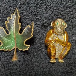 Lot of 2 Decorative Unisex Lapel Pins Blazer Jacket Work Attire Leaf & Monkey Brooches