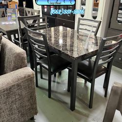 Beautiful Marble Table Set 🚚