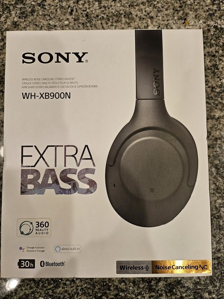 Sony Extra Bass WH-XB900N Black Noise Cancellation Bluetooth Headset.