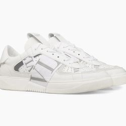 Valentino Garavani VL7N “white/silver”