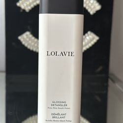 Lolavie Glossing Detangler 