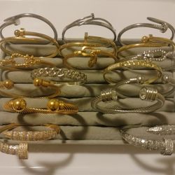 Bangle Bracelets 