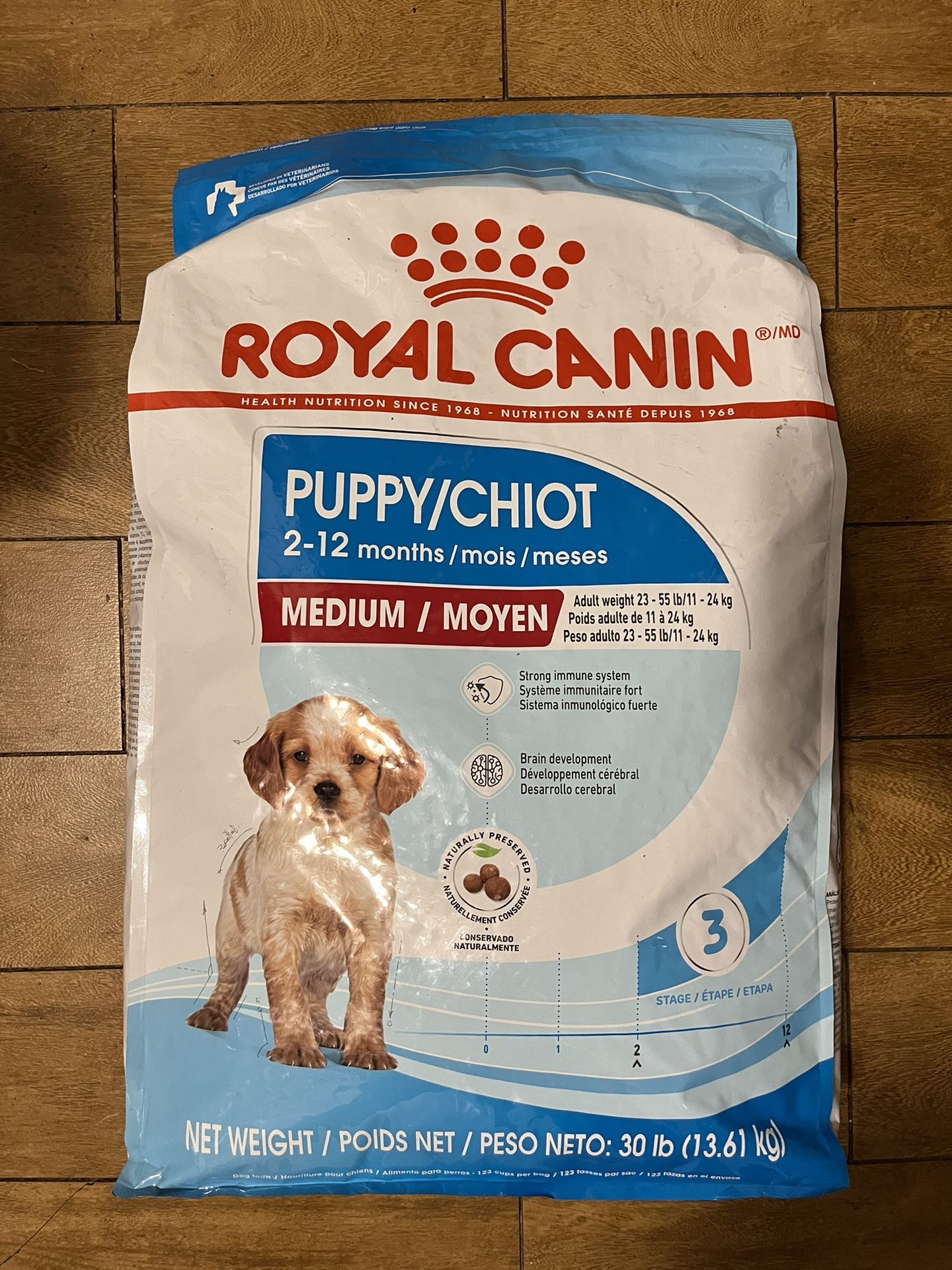 Royal Canin Puppy/Chiot Medium Dry Dog Food 30 Lb