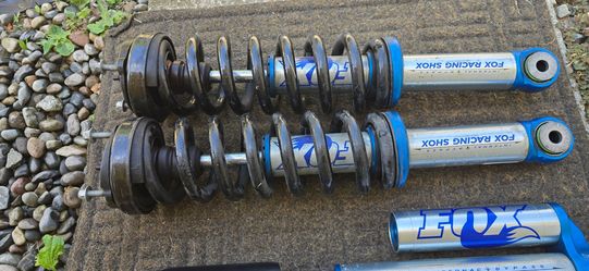 Gen1Ford Raptor Fox Shocks