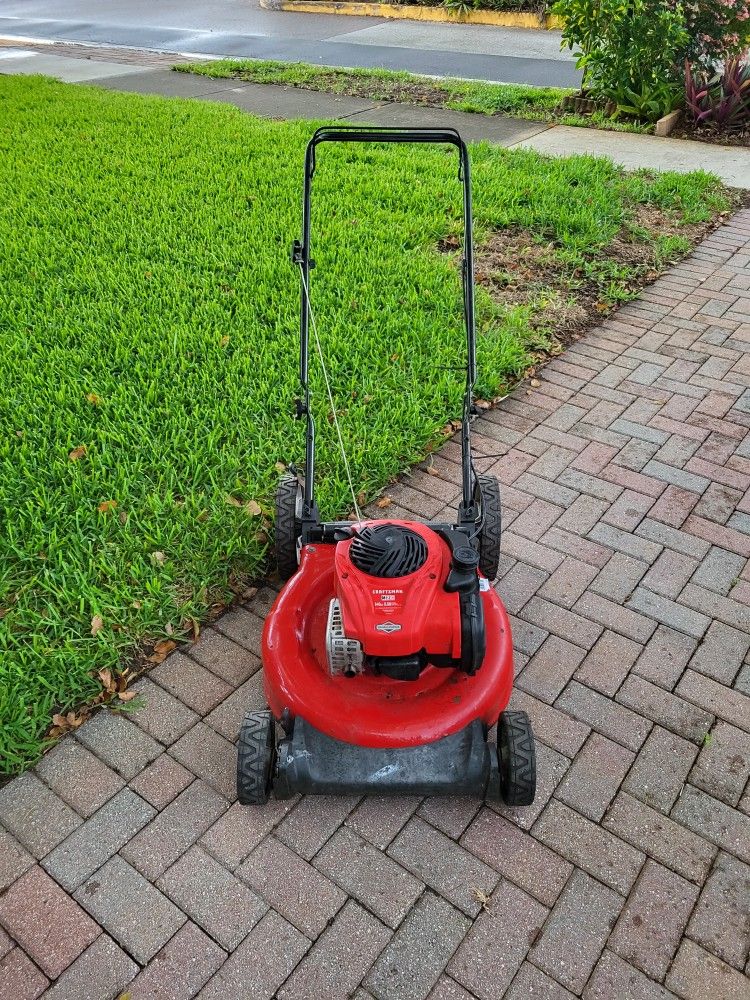 Used Craftsman Push Not Self-propelled Lawnmower