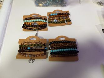 Wood Brackets Card 5.oo Each