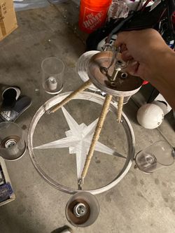 Chandelier farmhouse like new