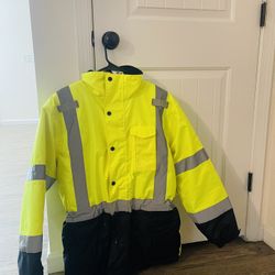 Size Medium. Open Never Use. 