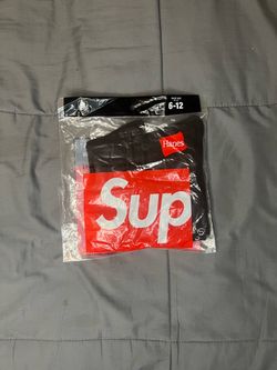 Supreme socks