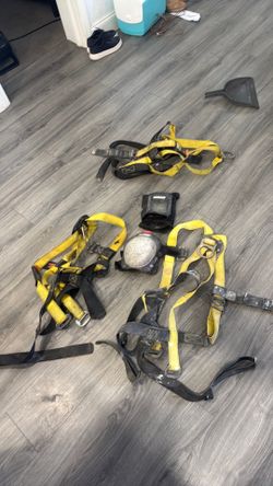 Kobalt Safety Harnesses and Knee Pads Set