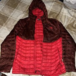 The North Face Men’s Puffer Jacket 