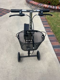 Knee Scooter with Basket and Hand Brakes