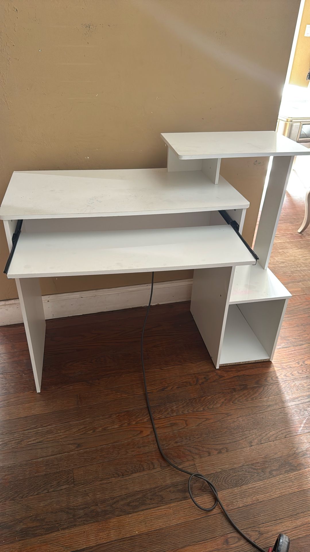 Free Desk