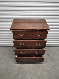 Dresser, Free Delivery👍