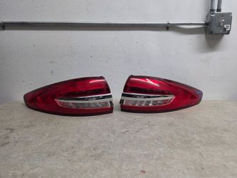 Left right tail light ford fusion 2017 2018 2019 2020