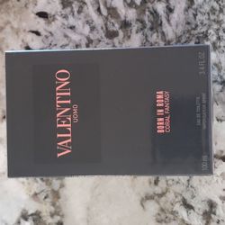 Valentino Born In Roma Coral Fantasy 