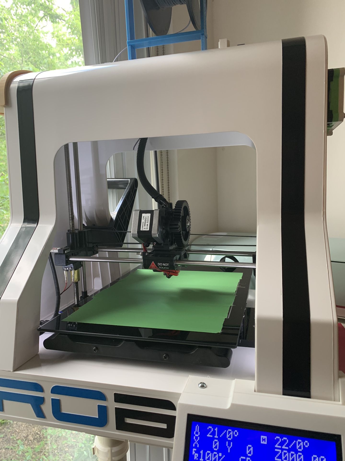 Robo R1 plus 3D printer with sd card