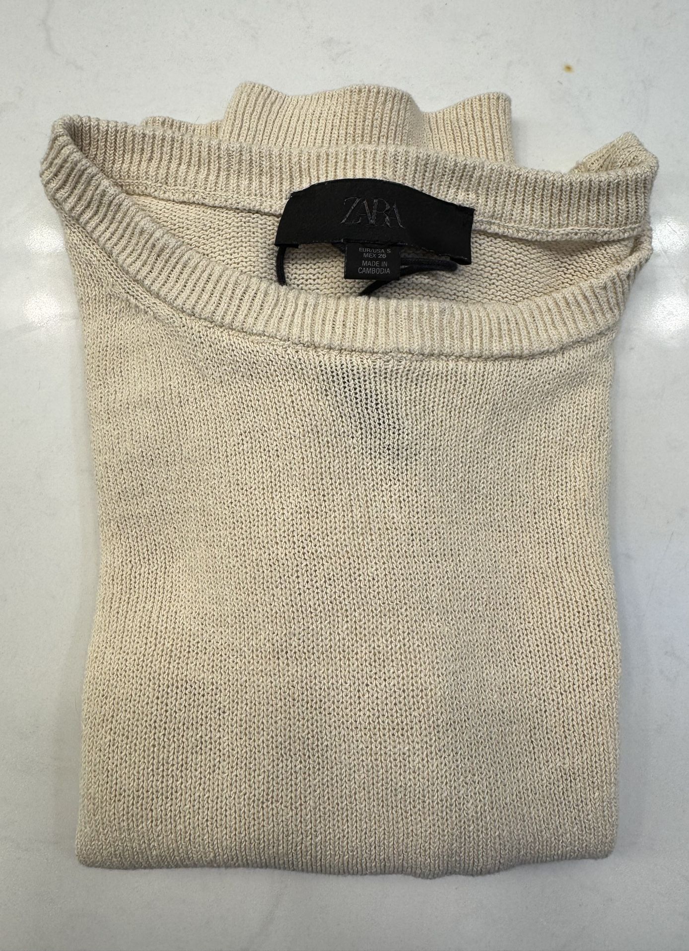 ZARA Tan Gold Shimmer Crew Neck Long Sleeve Light Weight Pullover Sweater