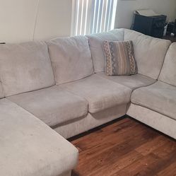 Sectional Couch 