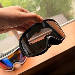 Smith goggles pair