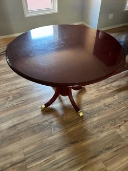 Round table 30$