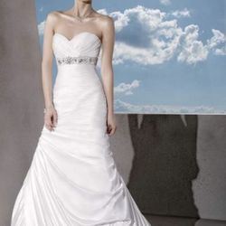 Demetrios Strapless Wedding Dress (size 2)!