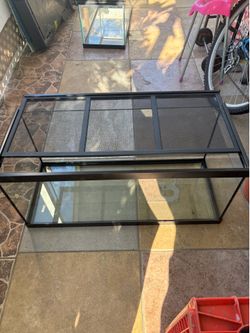 20 gallon with sliding screen lid and lock