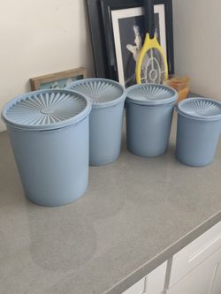 Tupperware canister set vintage