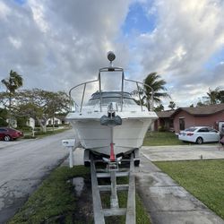 1996 bote Chaparral 310 signature con 2 motores 5.7L 350 magnum de carburadores, con patas mercruiser bravo3: