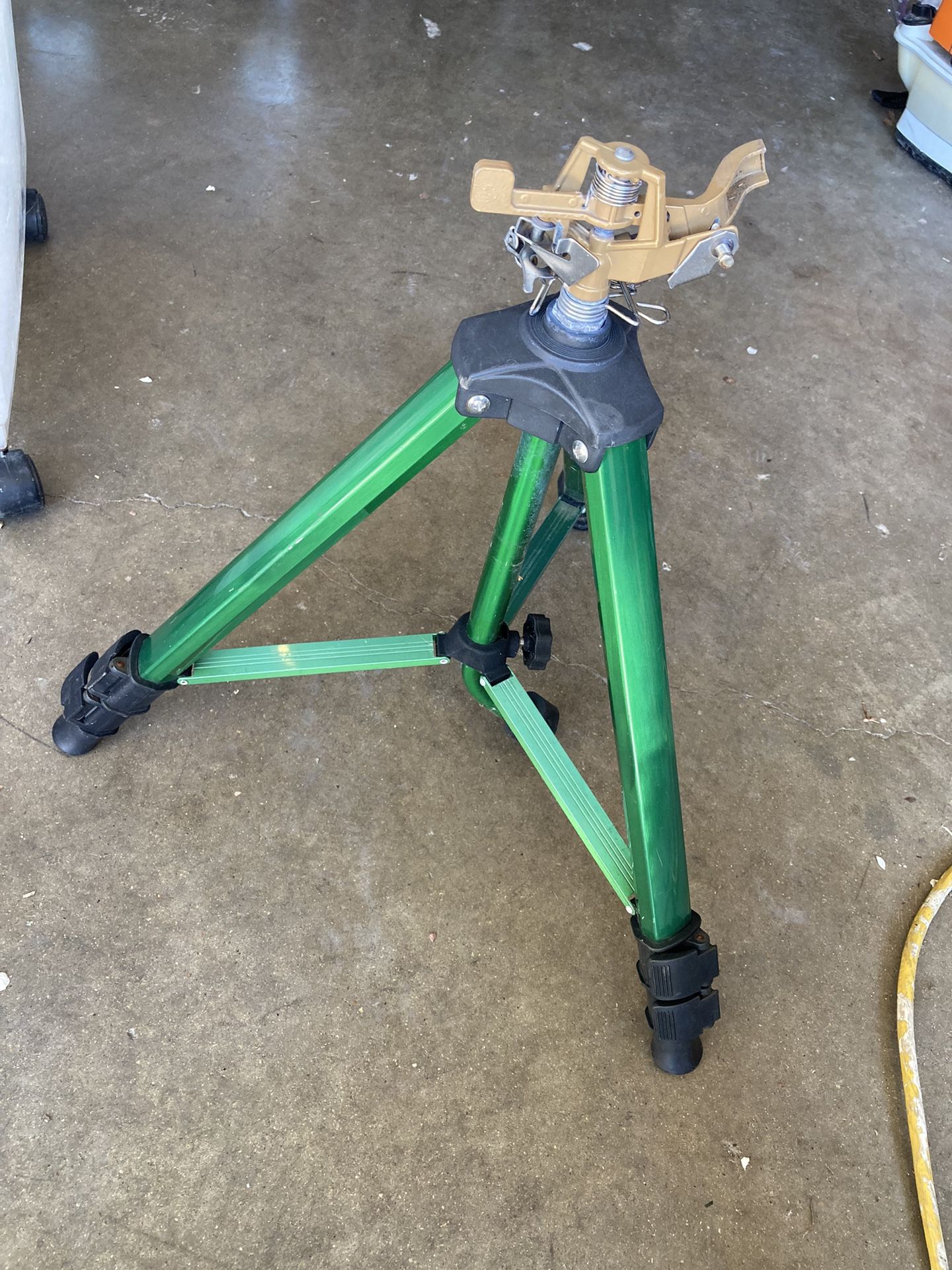 Tripod Sprinkler 