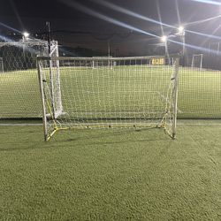 SKLZ Mini Goal 8’ x 5’