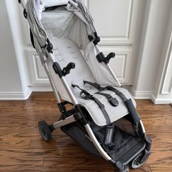 Uppababy Minu Stroller - Excellent Condition