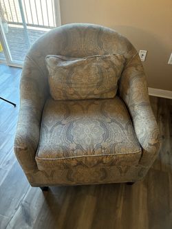 Upholstered Accent Chair with Paisley Pattern