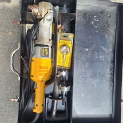 DeWalt half inch right angle hole hog with bits