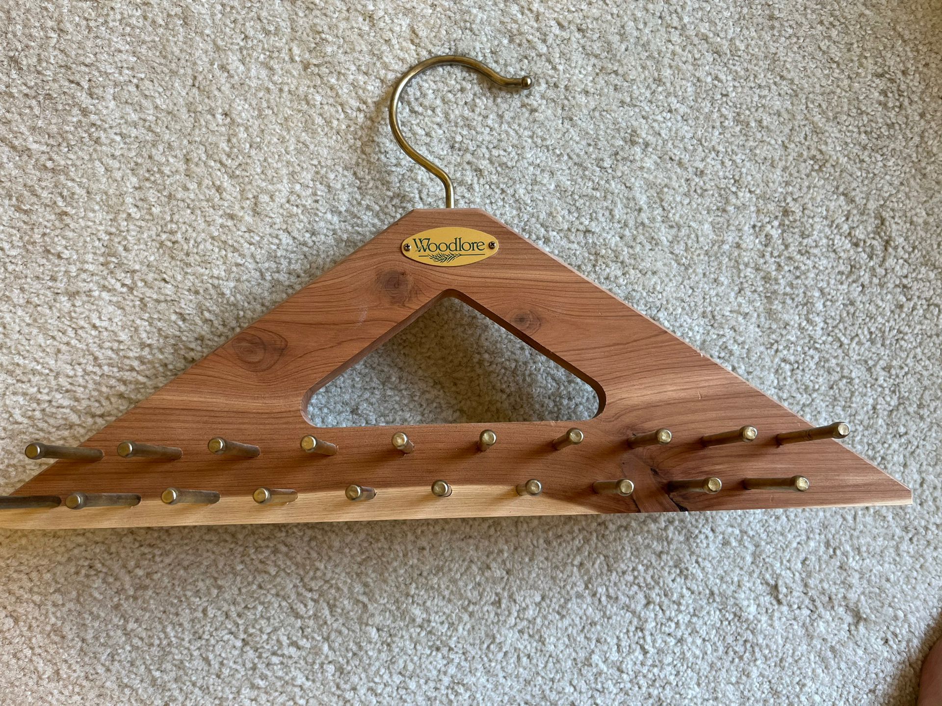 40 Peg Cedar Woodlore Double Sided Tie Hanger