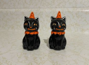 Johanna Parker Retro Style Folk Art Black Cat Clown Peep Salt Pepper Shaker Set