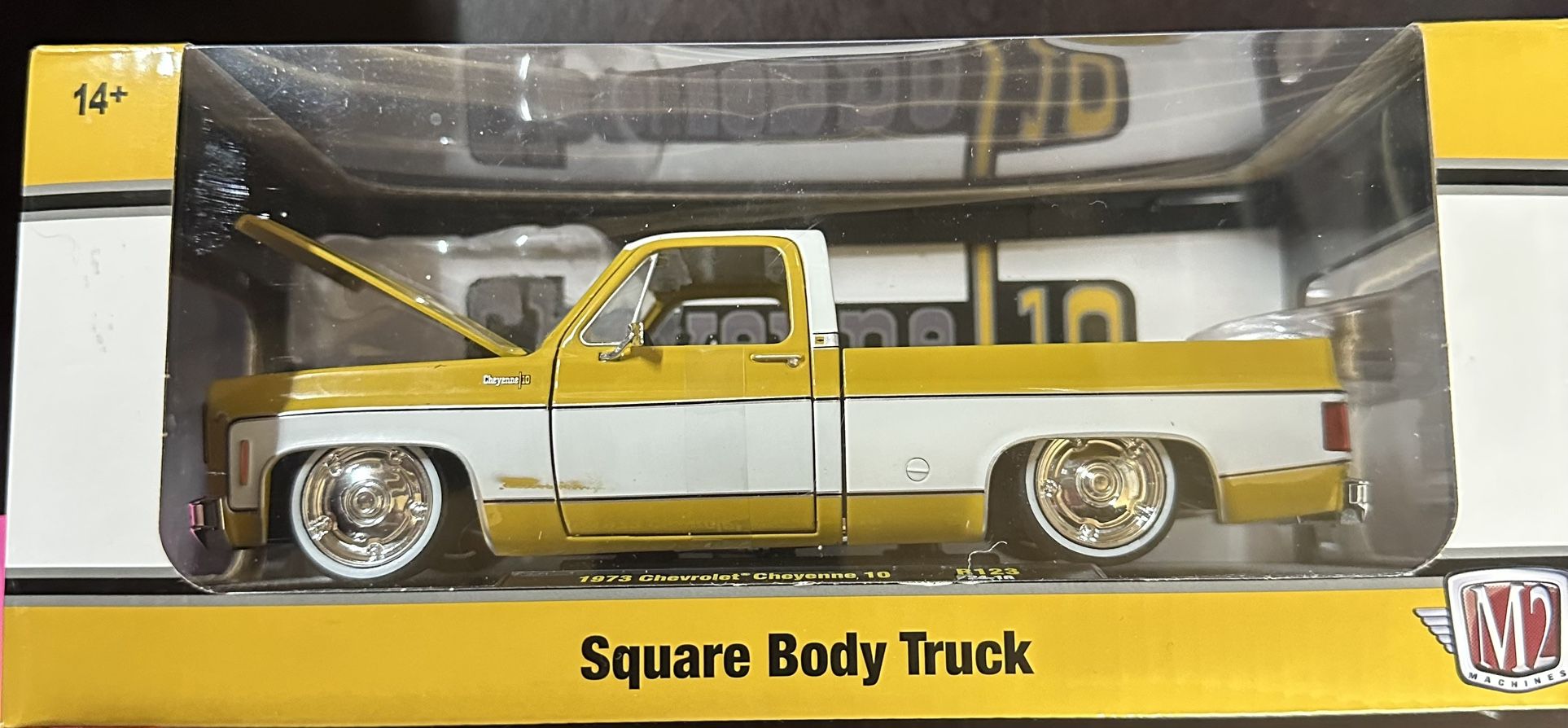 1:24 Scale 1973 Chevrolet Cheyenne C 10 Square Body