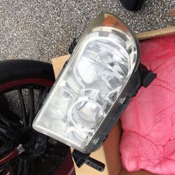 07 08 09 10 11 Toyota Tundra Sequoia factory OEM headlight assembly. Asking $100 pair