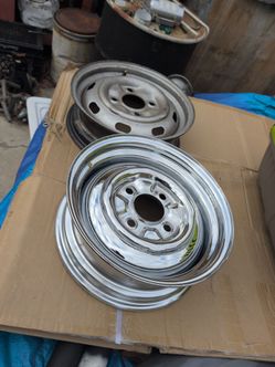 VW beetle wheels chrome new not chrome is used