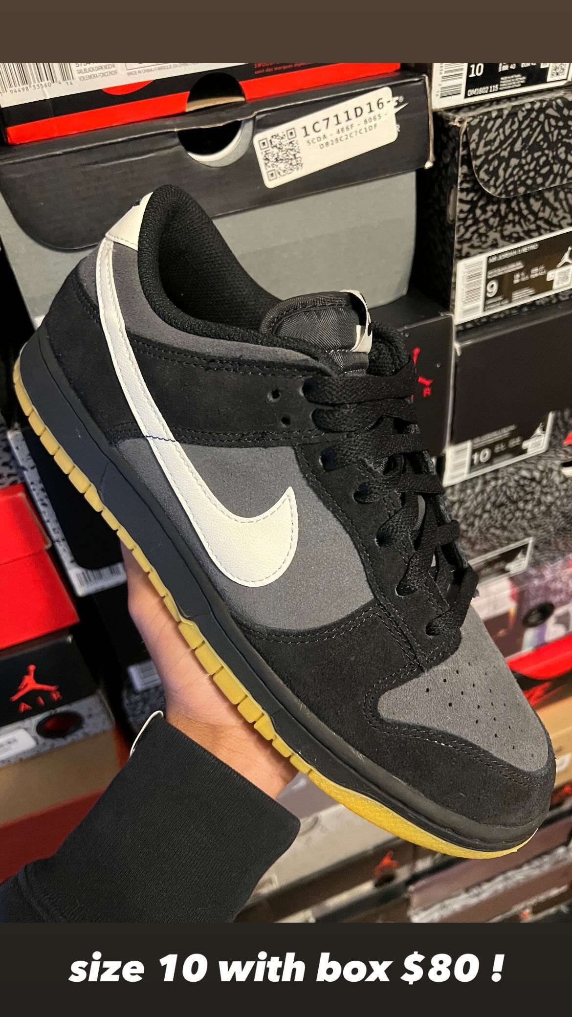 black white gum nike dunk