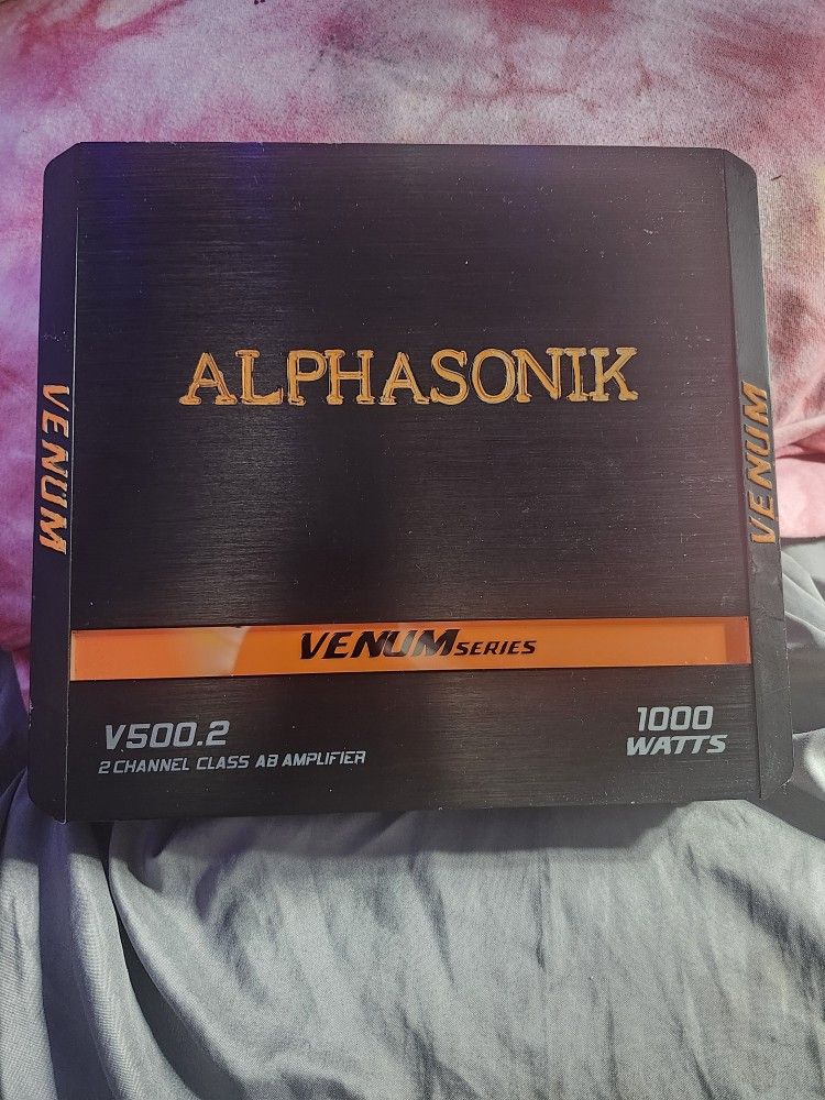 Alphasonik Venum 500.2 1000watts Class AB W/built In Cross Over ..sounds Amazing! You Won't Be Disappointed!