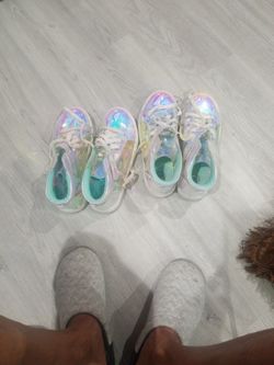 Used Wonder Nation Sneakers
